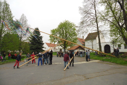 Stavění máje 3.5.2013